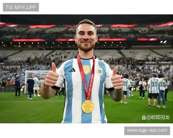 洛塞尔索精准传球成中场发动机