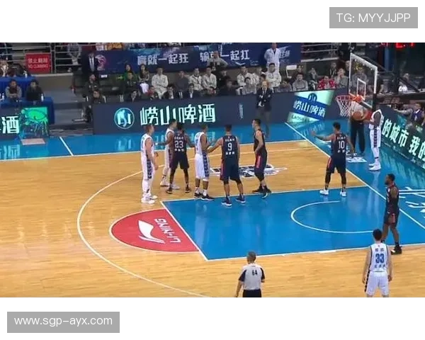 鲍尔传球天才闪耀赛场,精准助攻引领球队逆袭