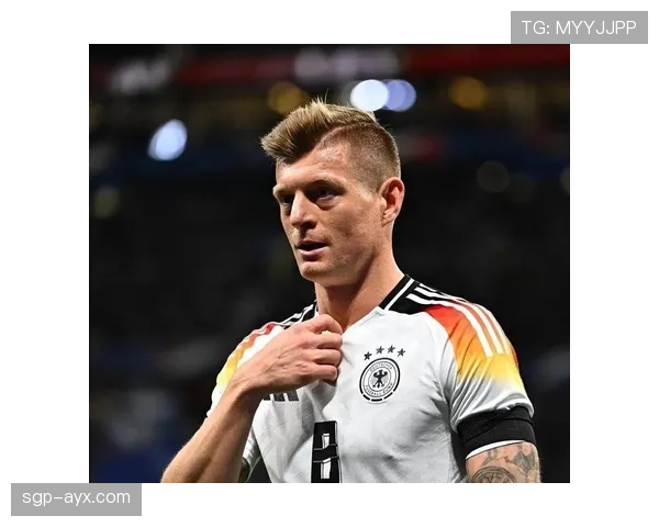 德布劳内 vs 克罗斯:巅峰期传球能力对比分析 德布劳内 vs 克罗斯:巅峰期传球能力对比分析